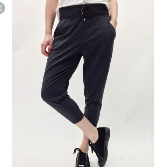 lululemon harem crop pants